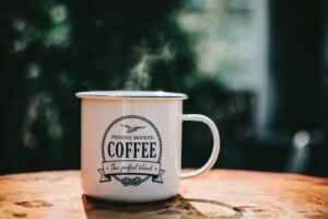 Roliga kaffemuggar för din arbetsplats & hem